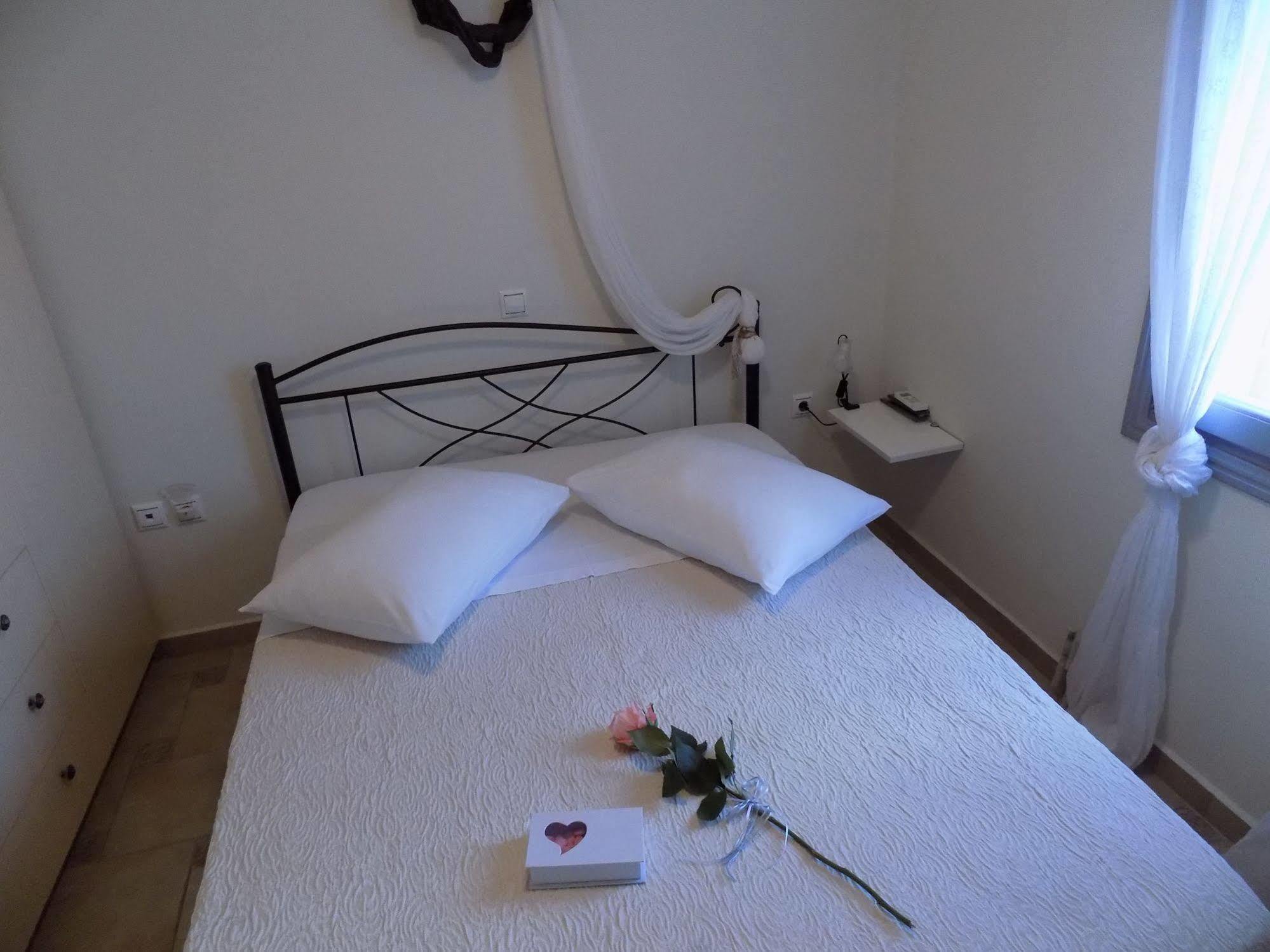 Hemera Holiday Home Villa On Santorini Akrotiri  Exterior photo
